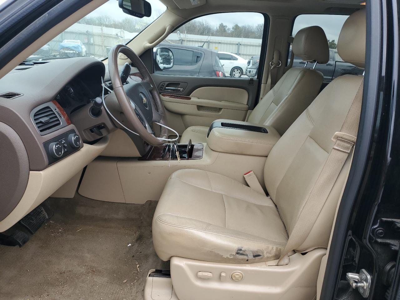 2013 Chevrolet Avalanche - Image 7