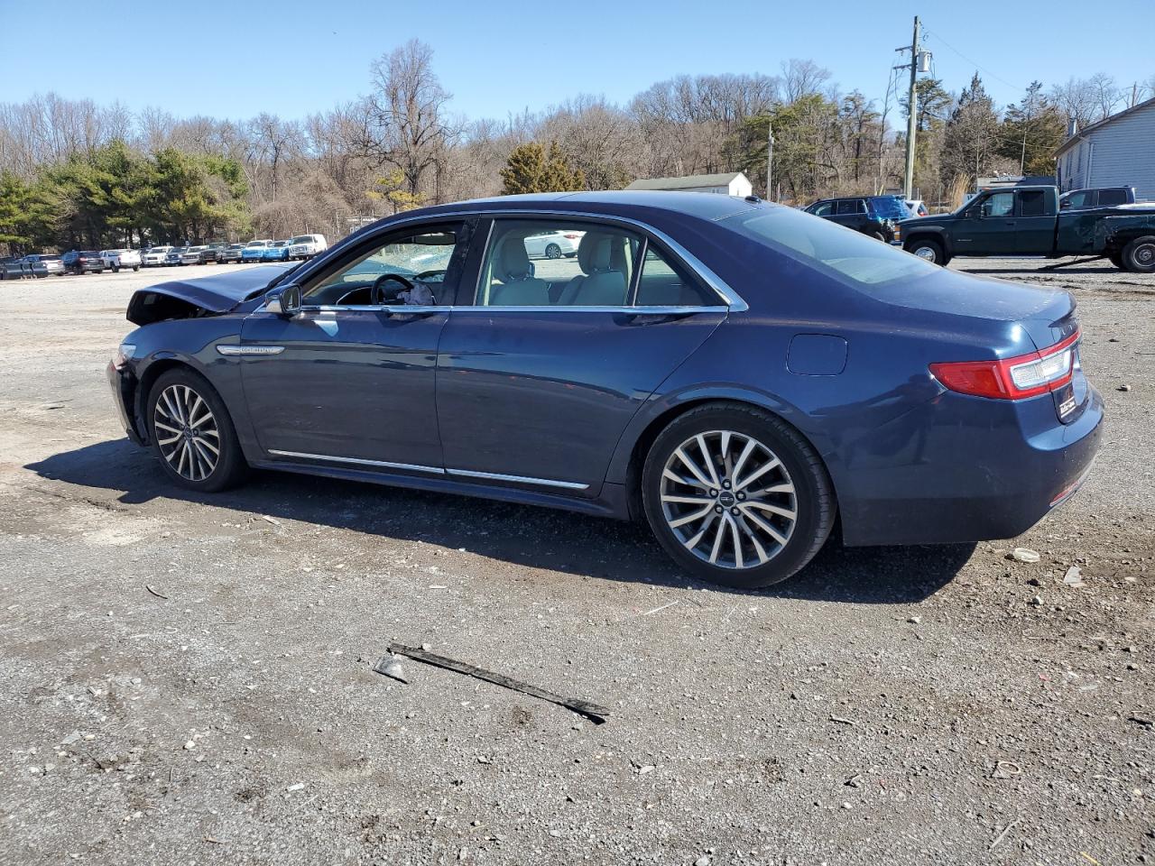 2017 Lincoln Continental - Image 2