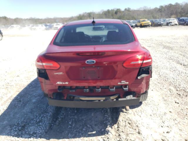 Sedans FORD FOCUS 2015 Czerwony