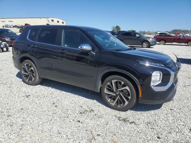  MITSUBISHI OUTLANDER 2022 Czarny