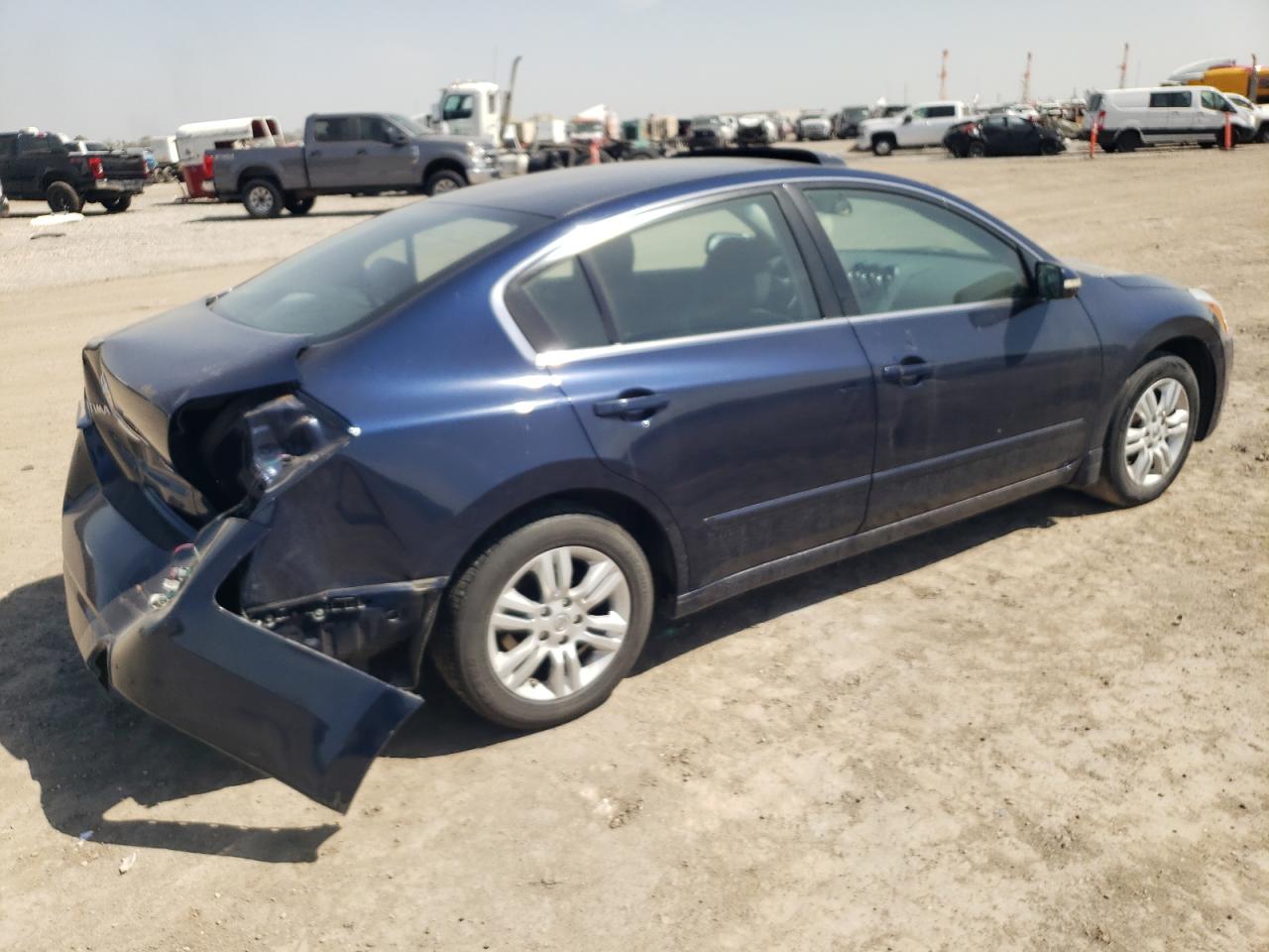 2011 Nissan Altima - Image 3