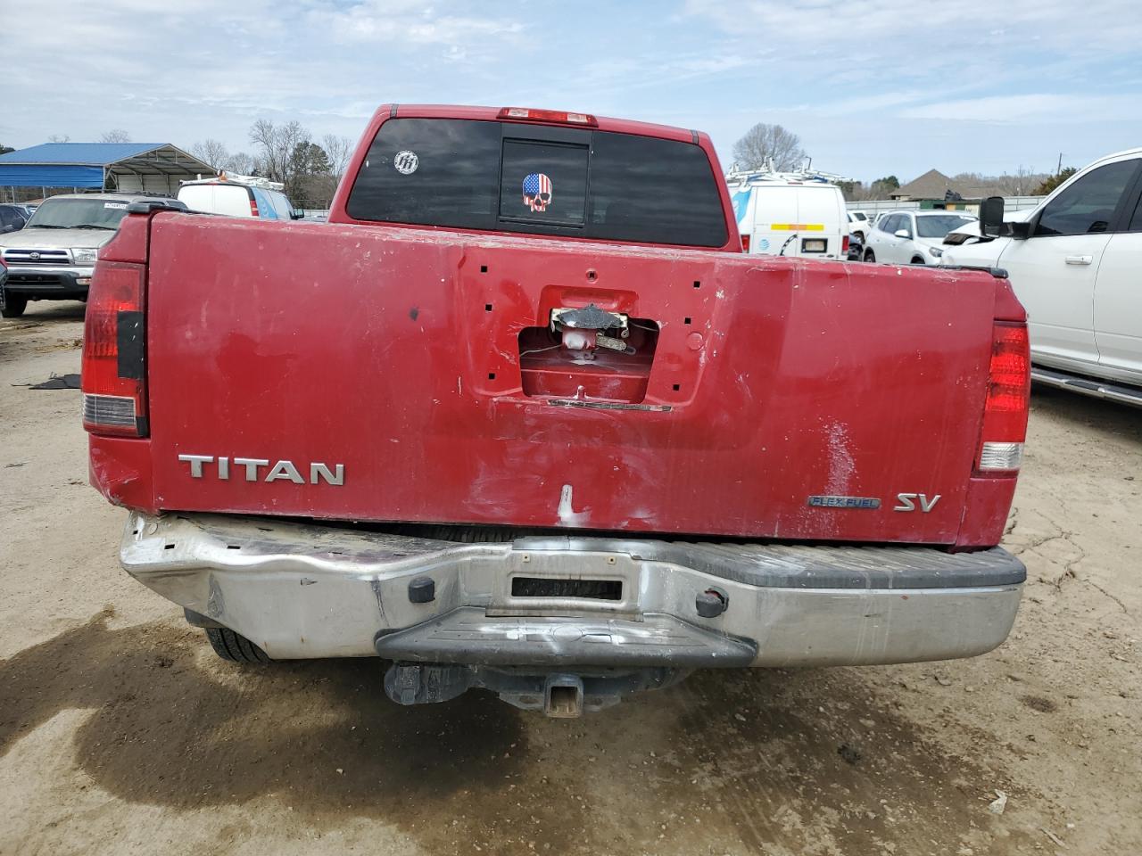 2011 Nissan Titan - Image 6