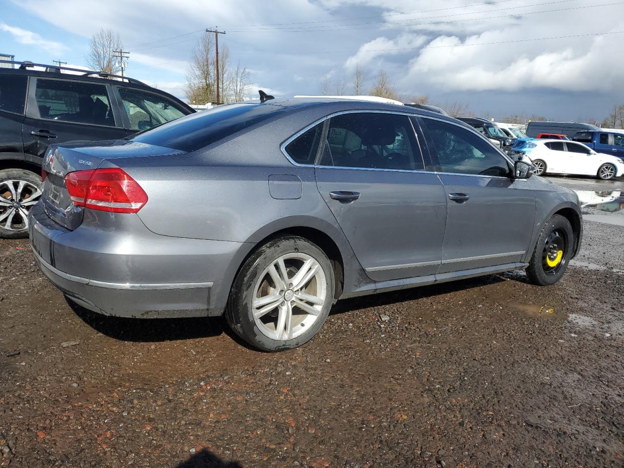 2014 Volkswagen Passat - Image 3