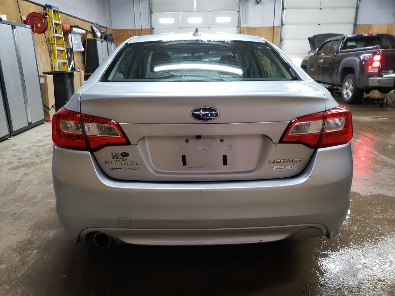 2017 Subaru Legacy - Image 6