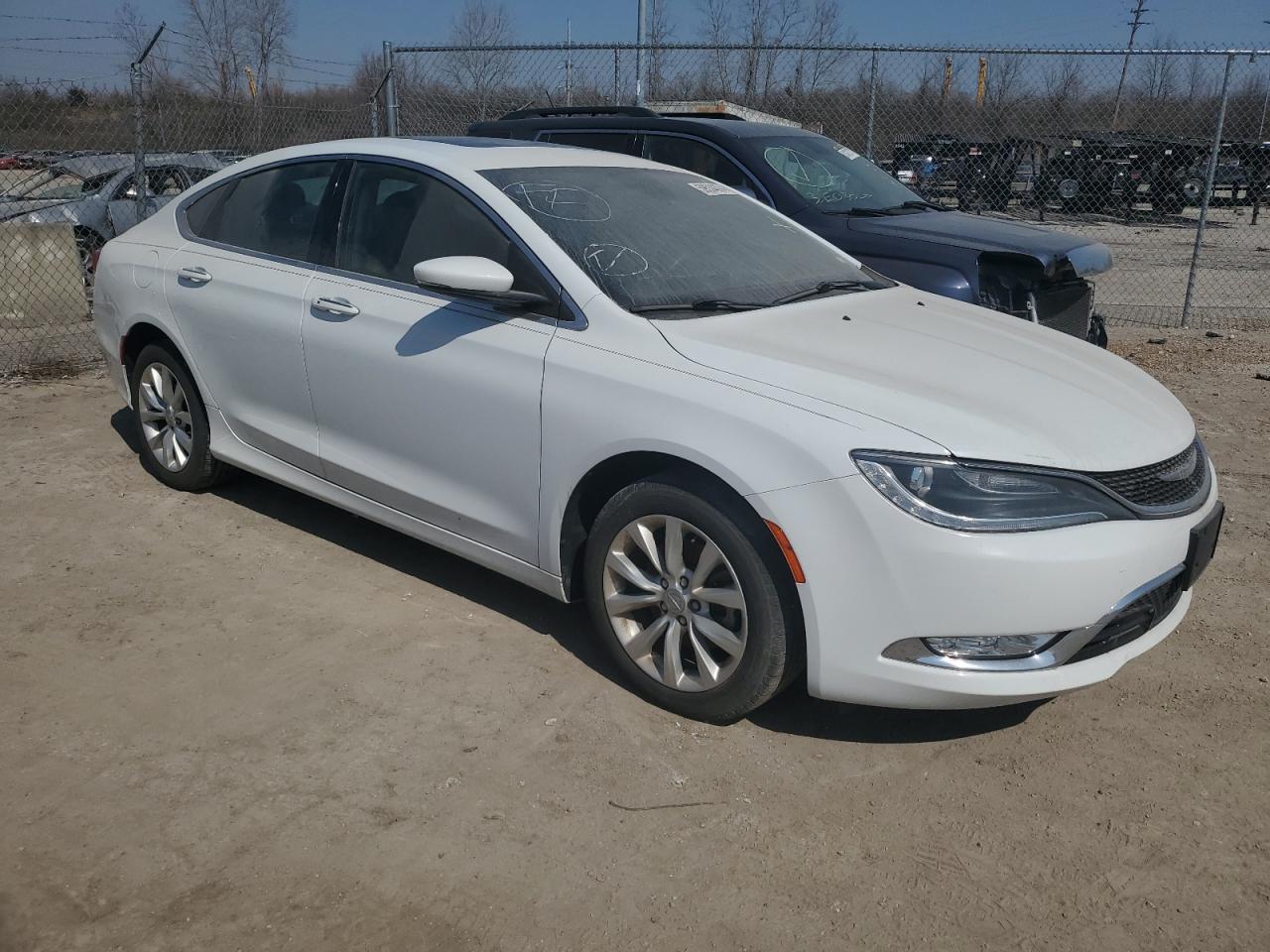 2016 Chrysler 200 - Image 4