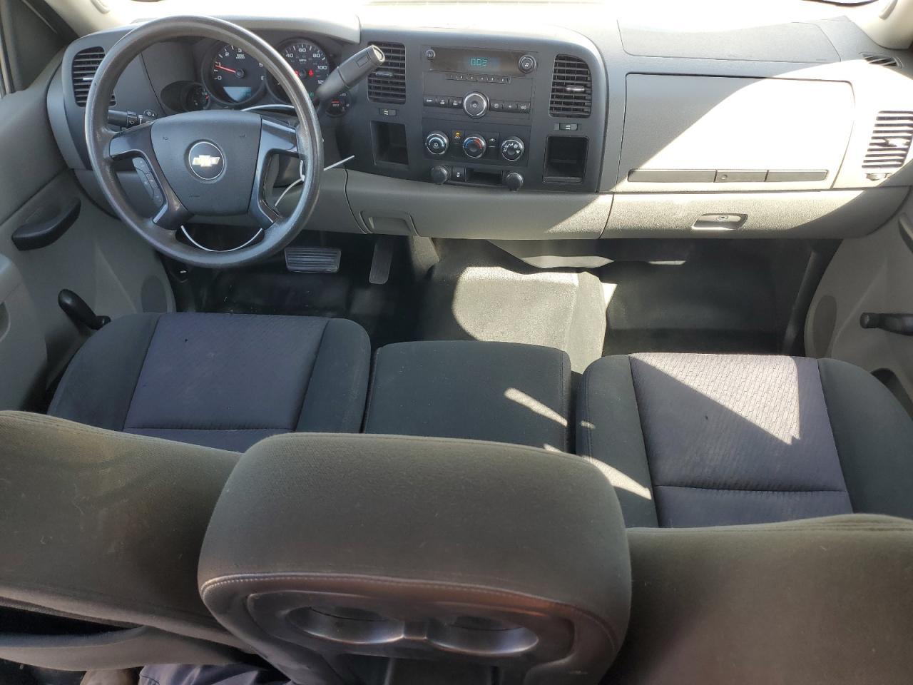 2012 Chevrolet Silverado - Image 8