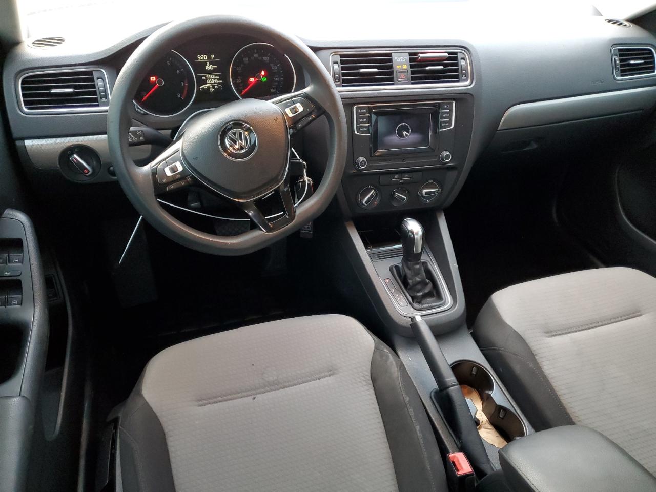 2018 Volkswagen Jetta - Image 8