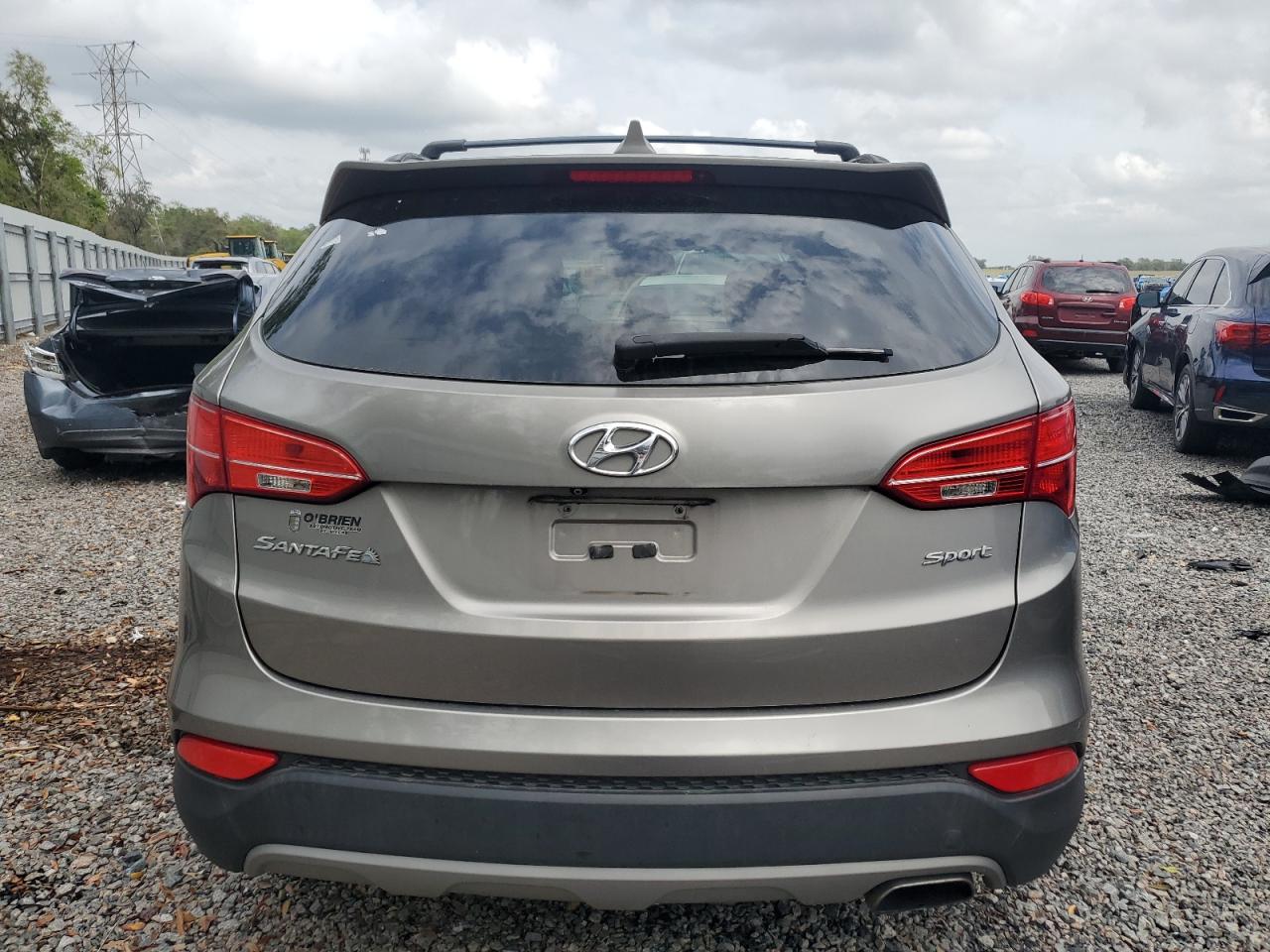 2014 Hyundai Santa Fe - Image 6