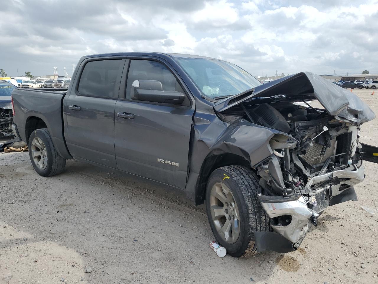 2021 RAM 1500 - Image 4