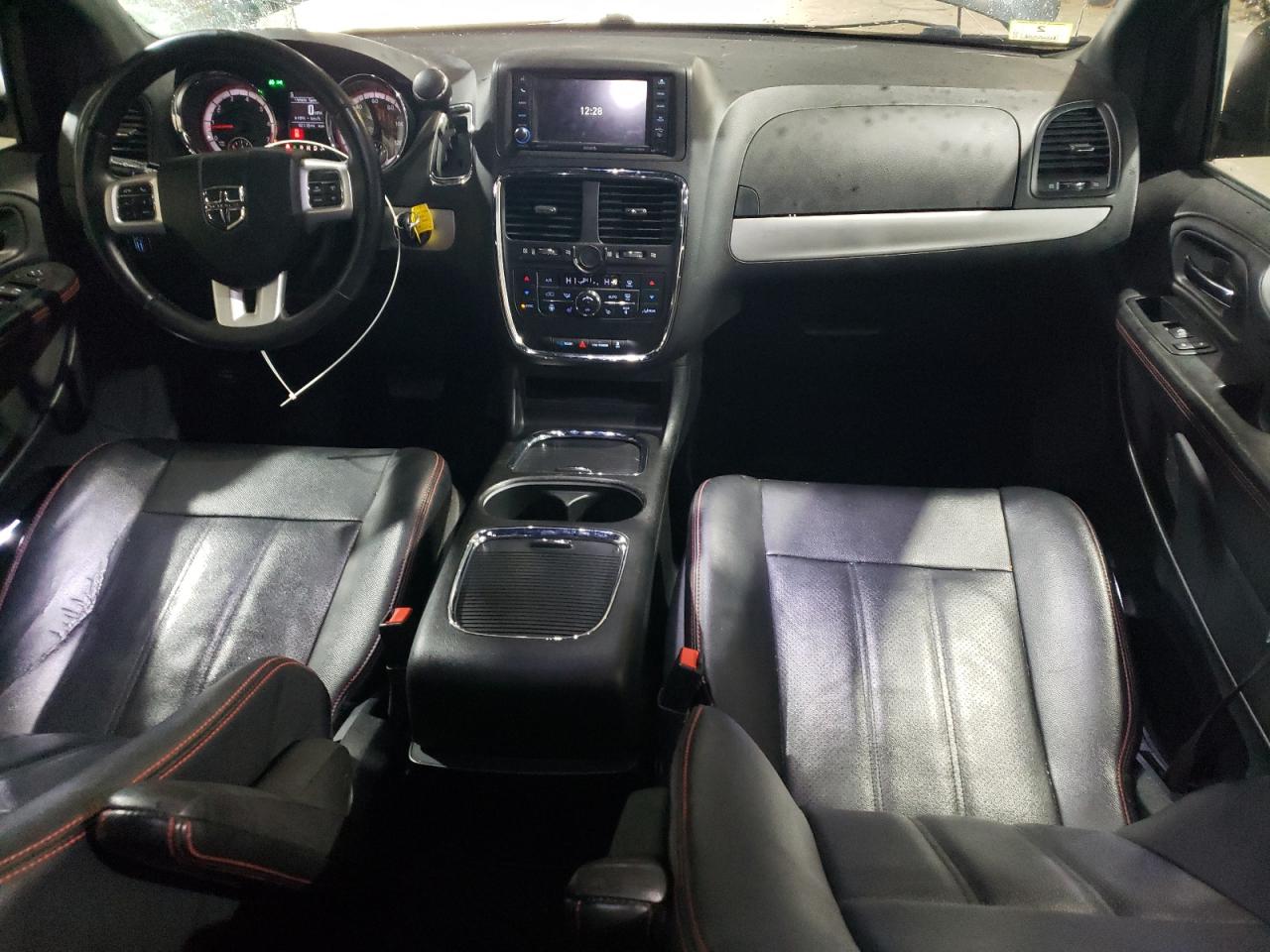 2017 Dodge Caravan - Image 8