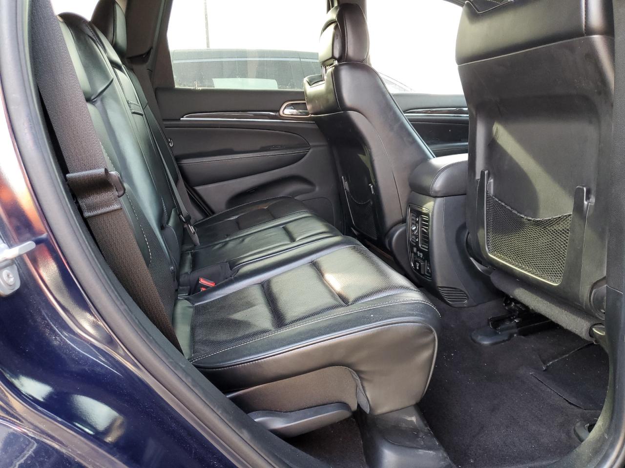 2016 Jeep Grand Cherokee - Image 11