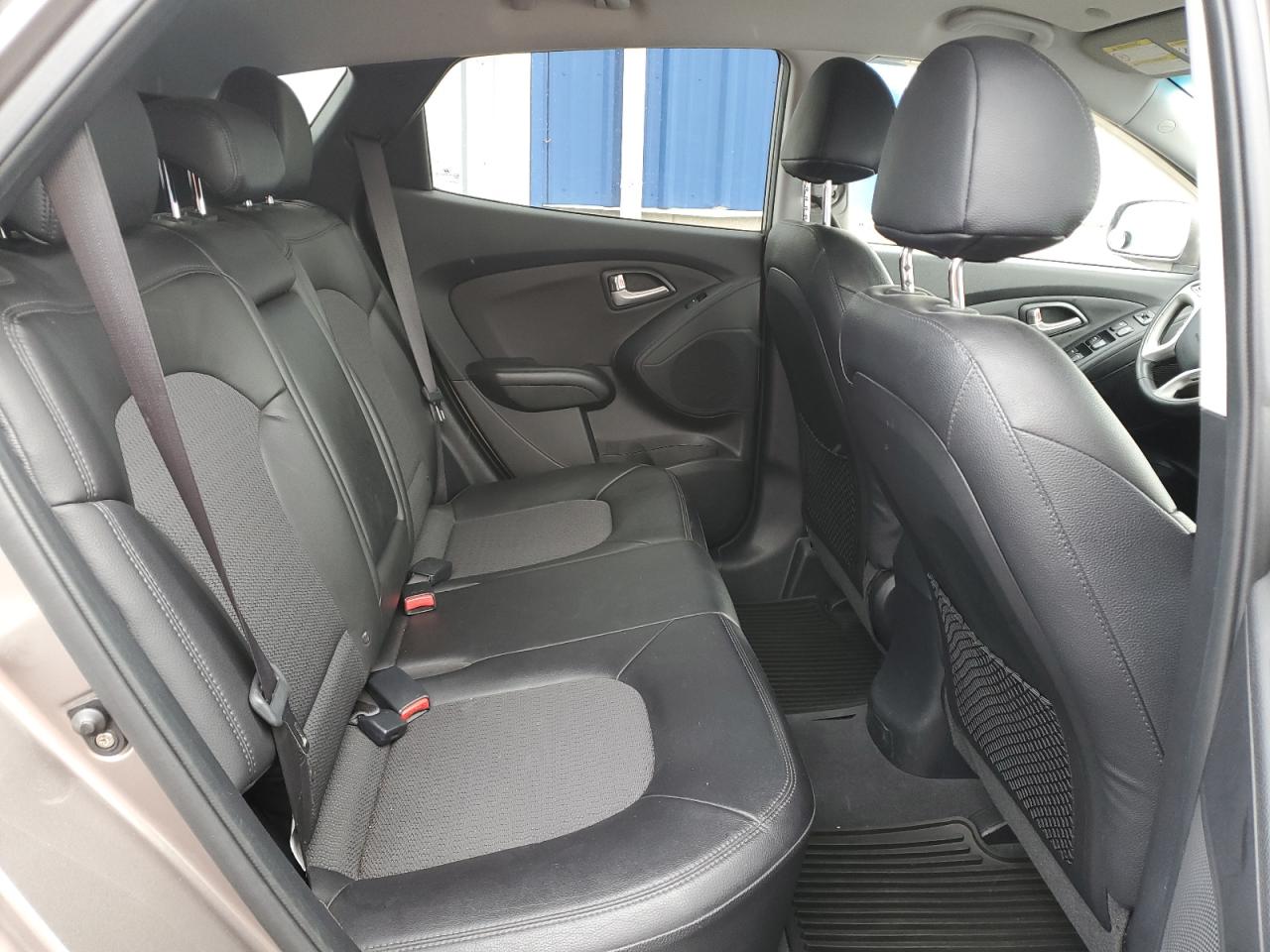 2013 Hyundai Tucson - Image 11