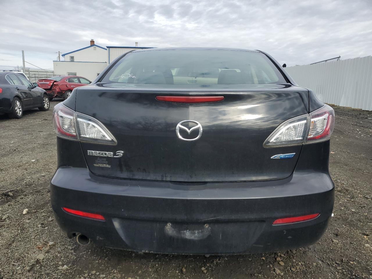 2012 Mazda 3 - Image 6