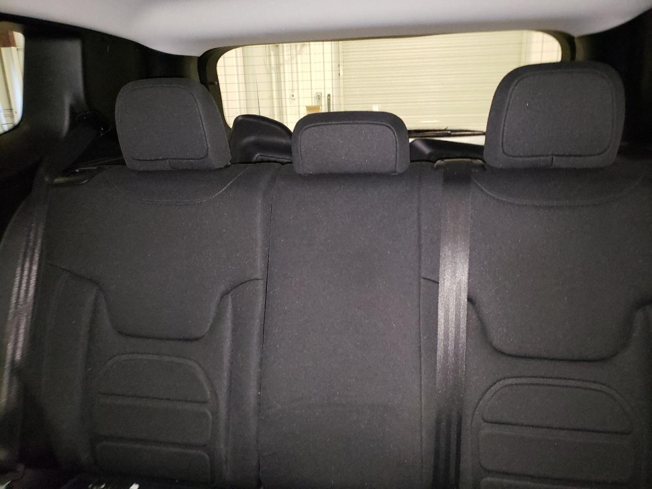 2018 Jeep Renegade - Image 10