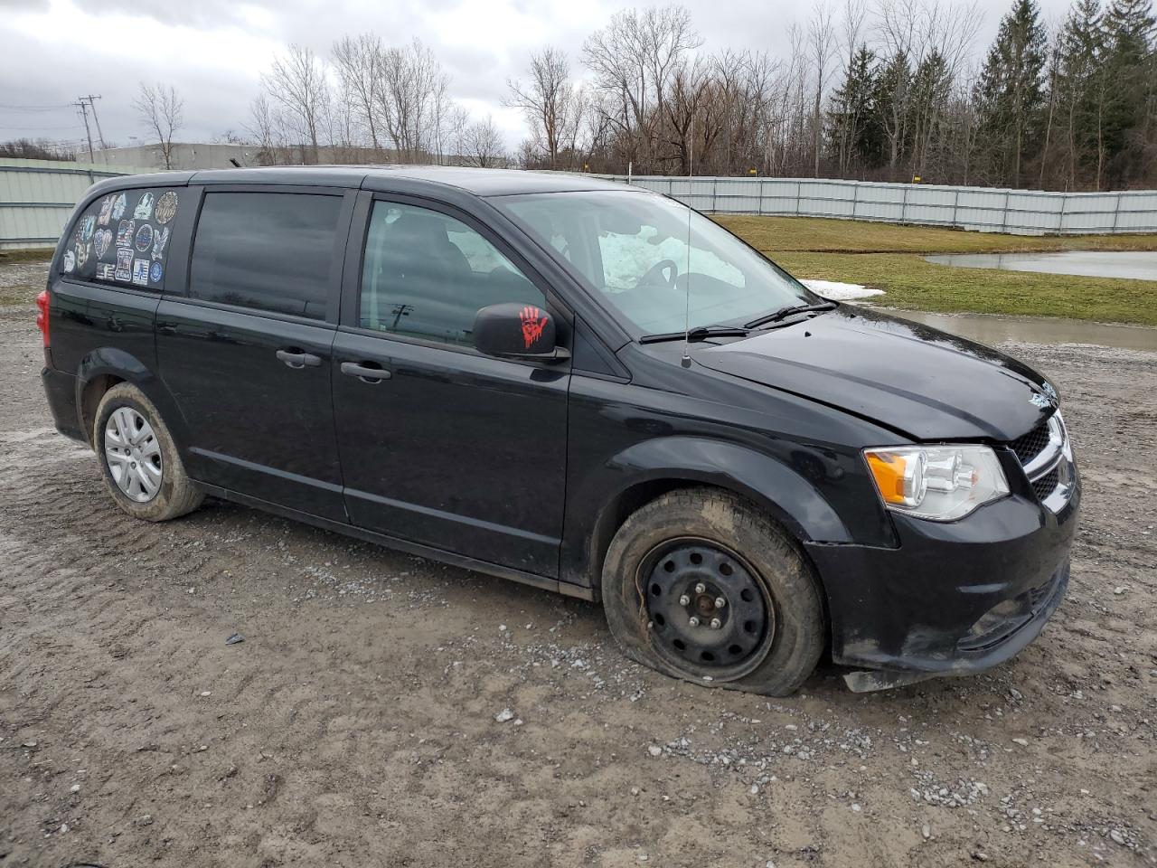 2019 Dodge Caravan - Image 4