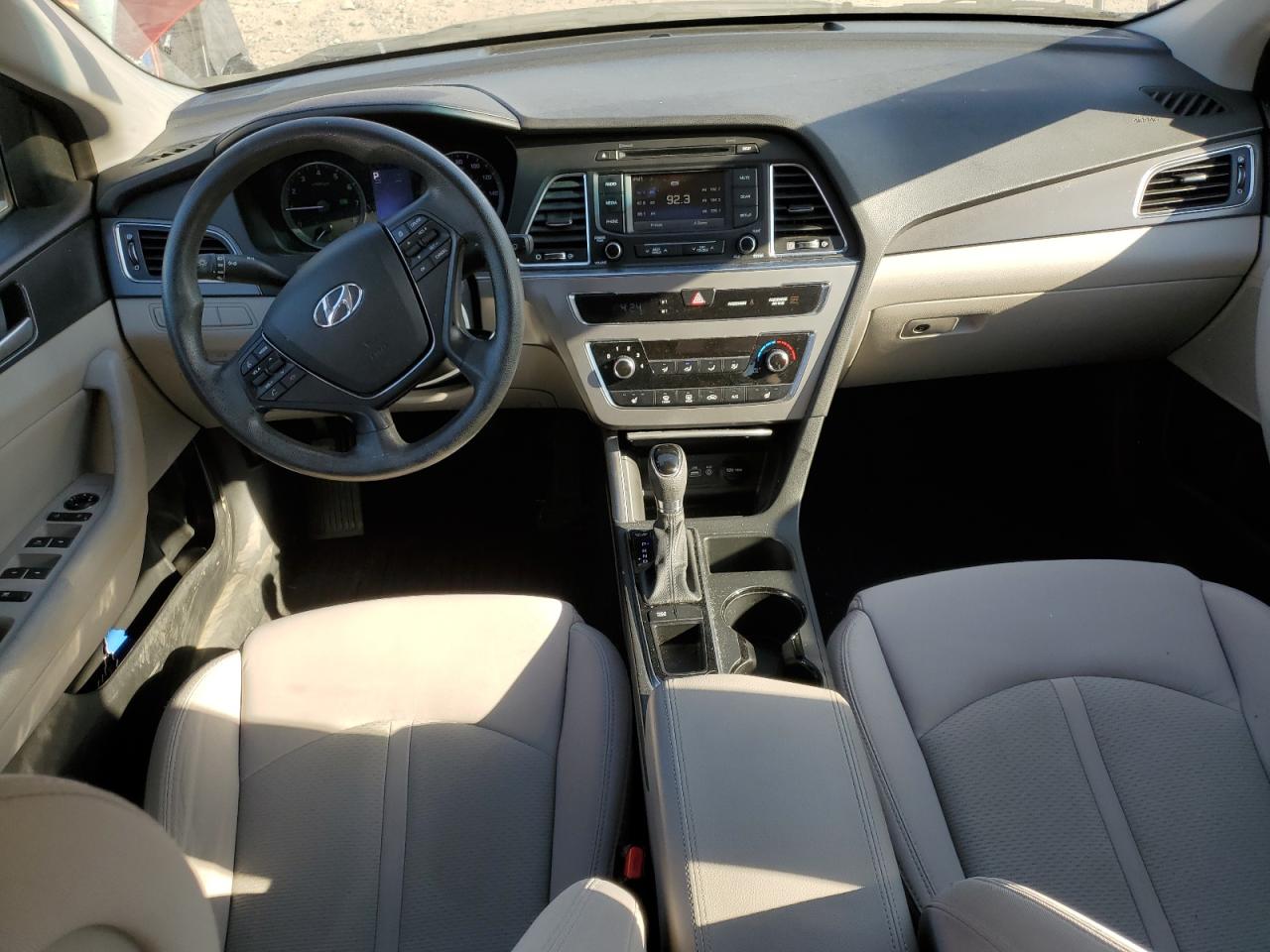 2015 Hyundai Sonata - Image 8