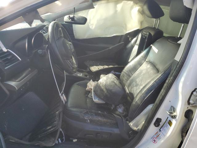  SUBARU LEGACY 2015 Белый