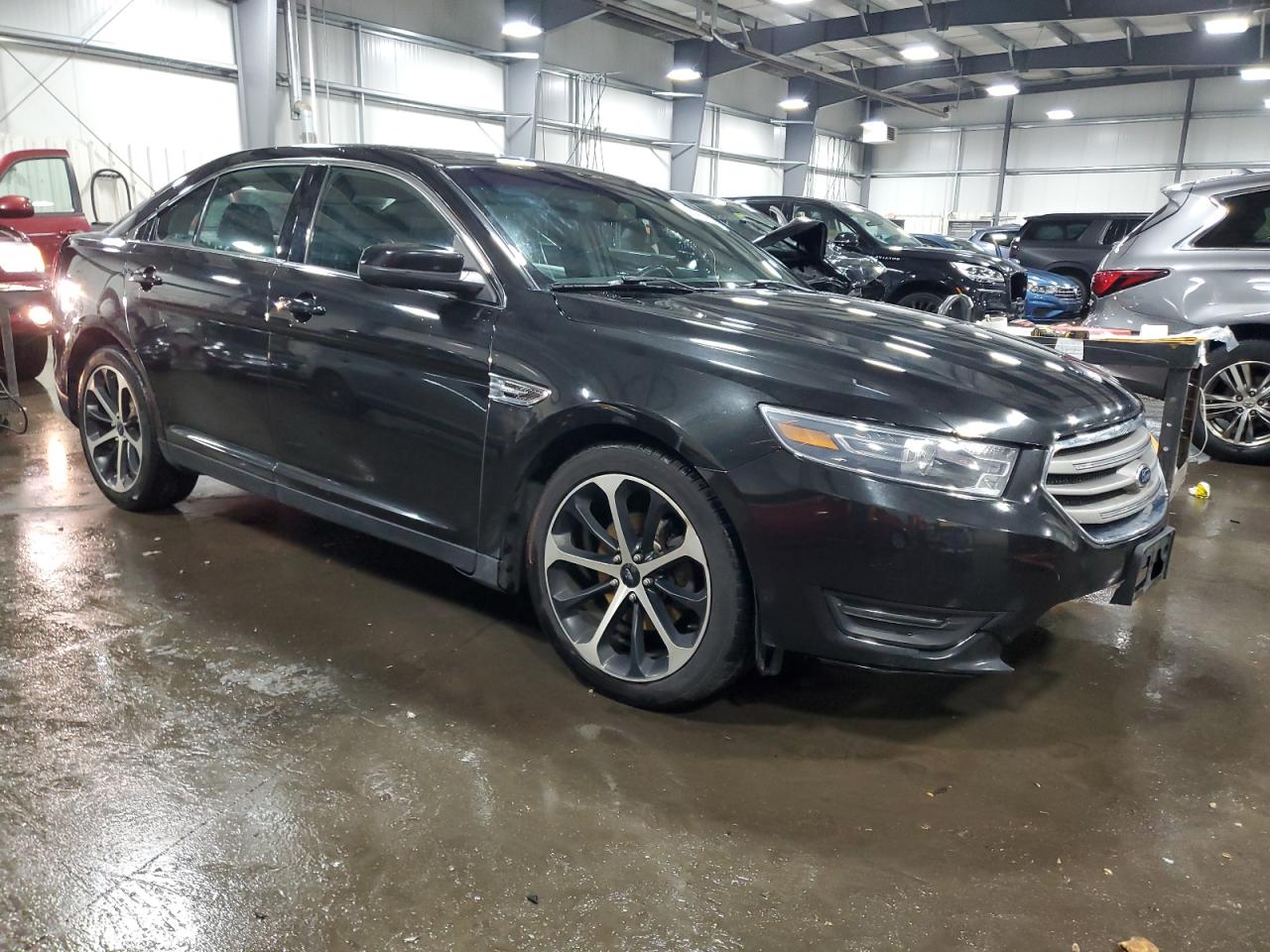 2015 Ford Taurus - Image 4