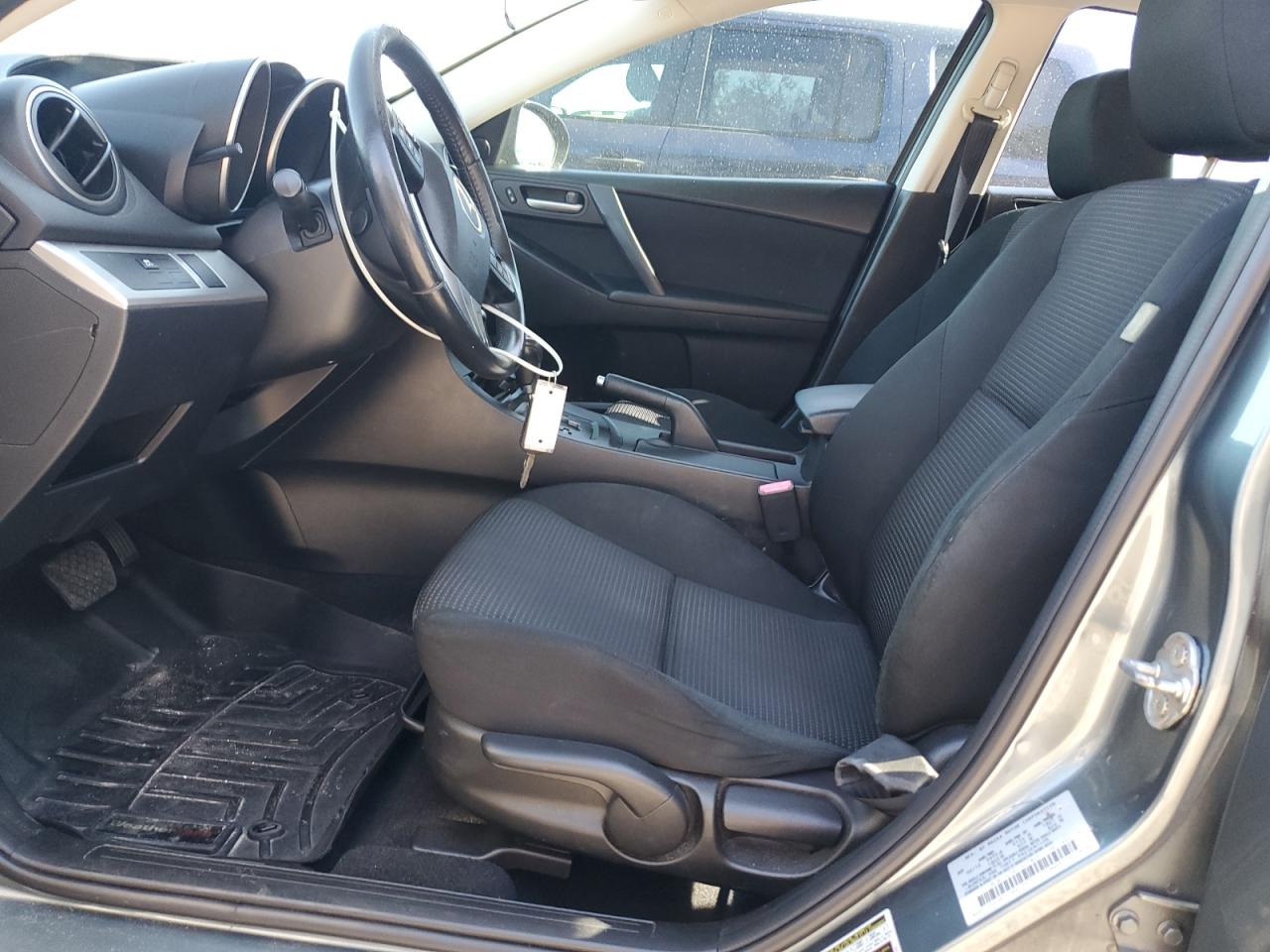 2012 Mazda 3 - Image 7