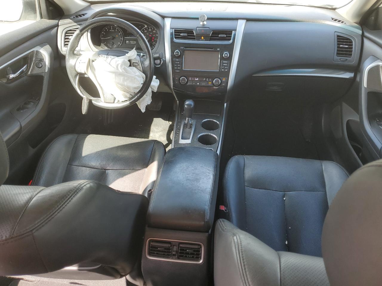 2014 Nissan Altima - Image 8