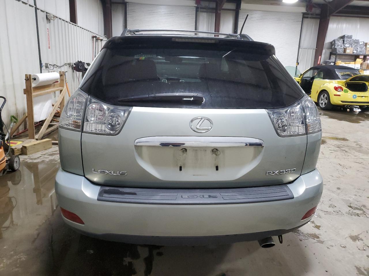 2004 Lexus RX - Image 6