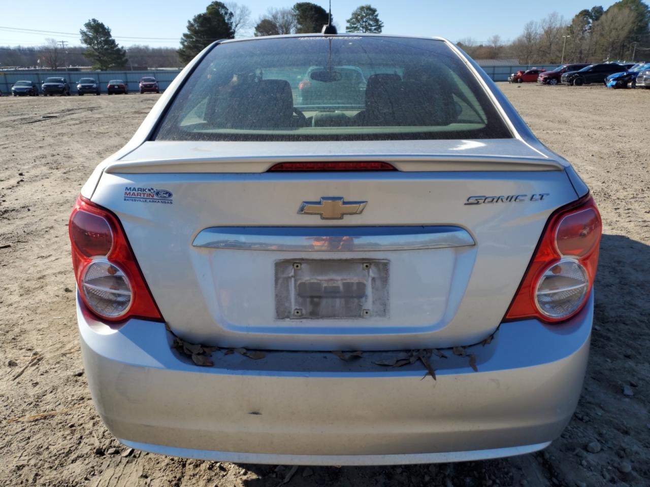 2015 Chevrolet Sonic - Image 6