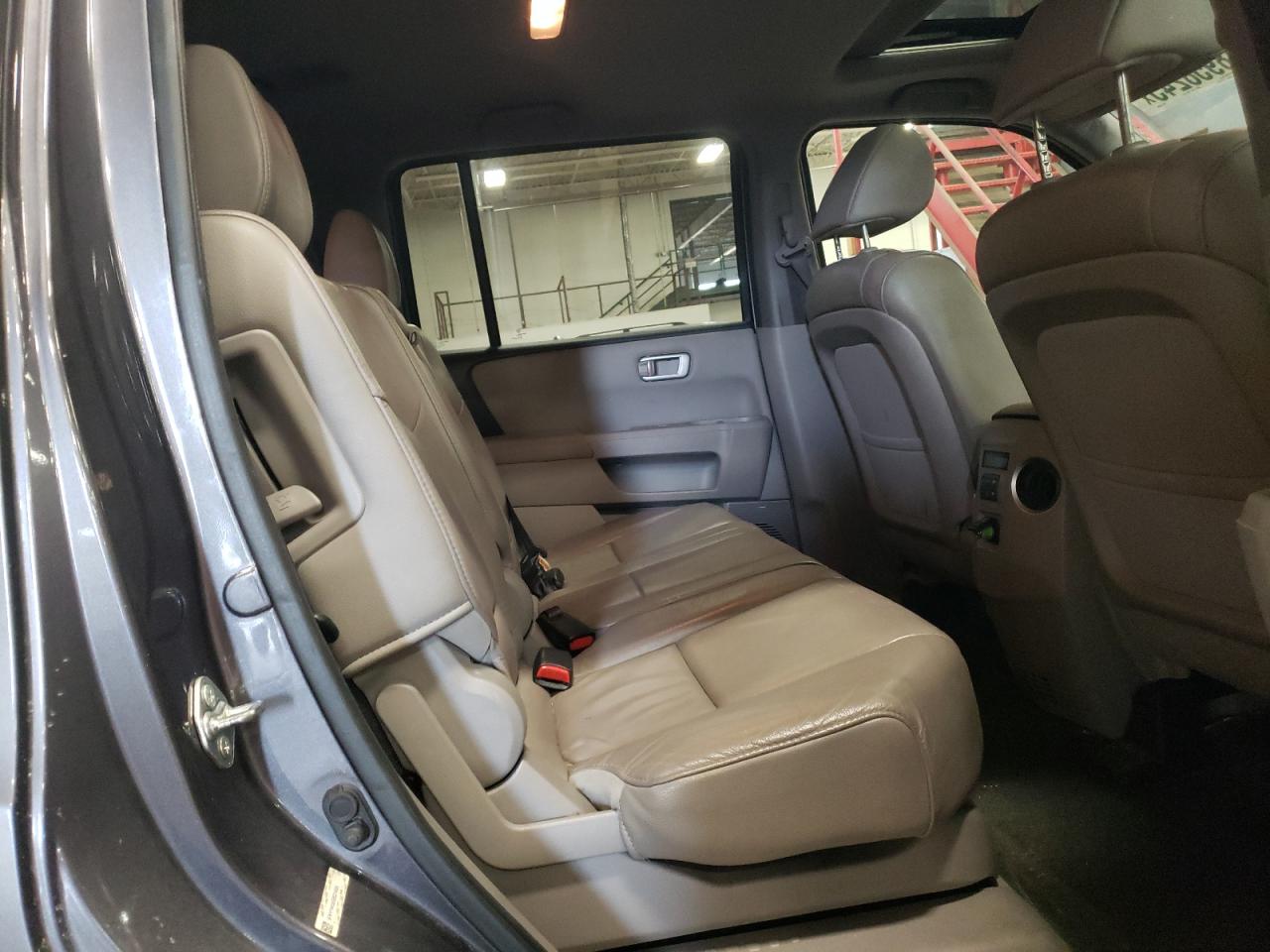 2014 Honda Pilot - Image 11