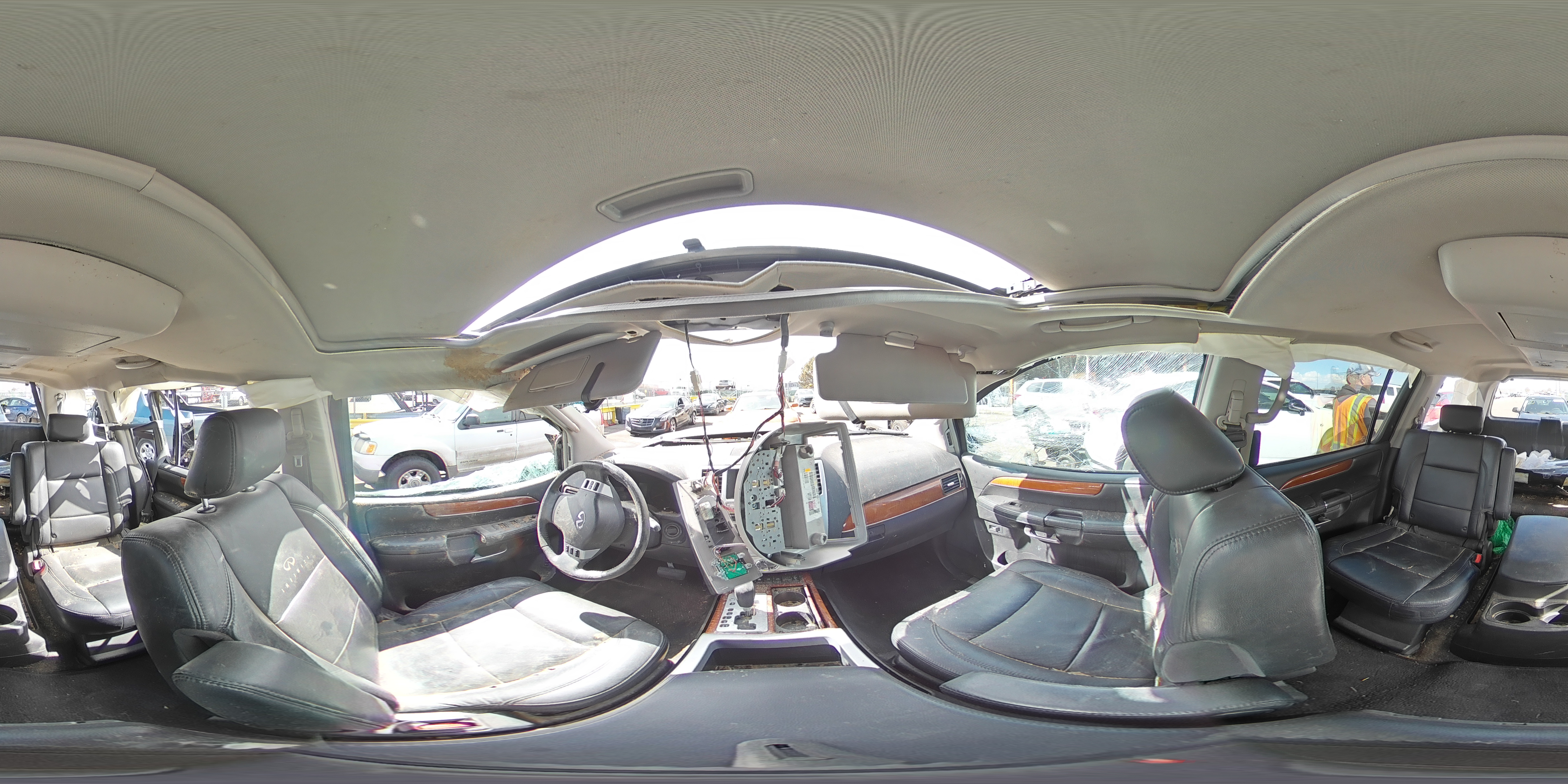 2009 Infiniti QX56 - Image 13