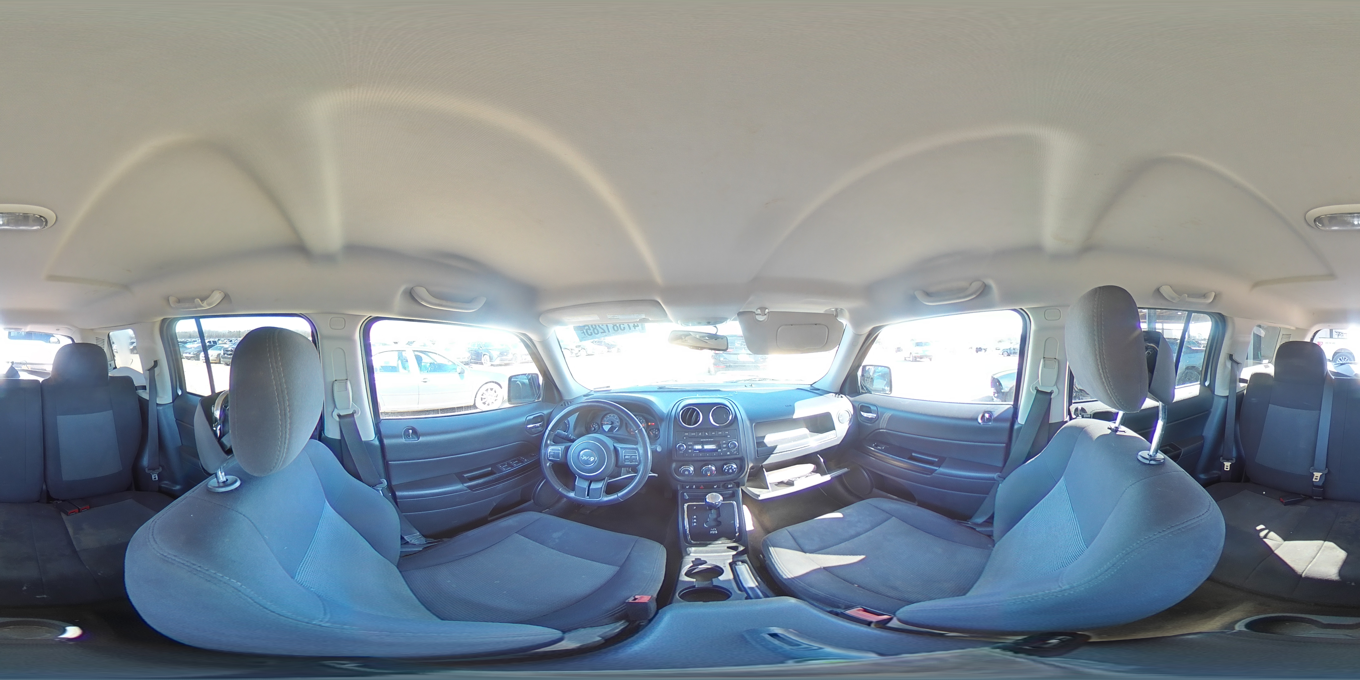 2017 Jeep Liberty (Patriot) - Image 13