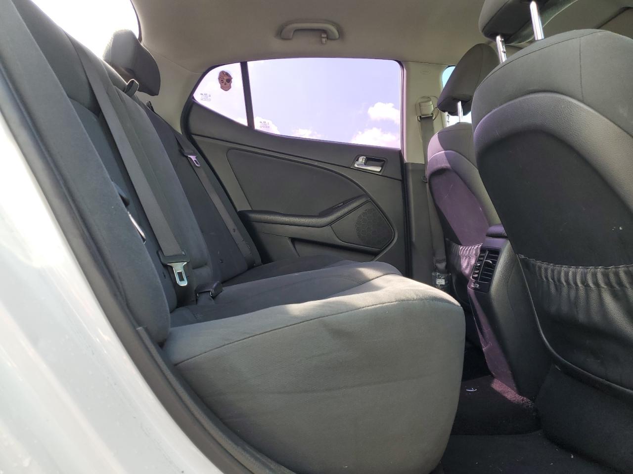 2015 Kia Optima - Image 10