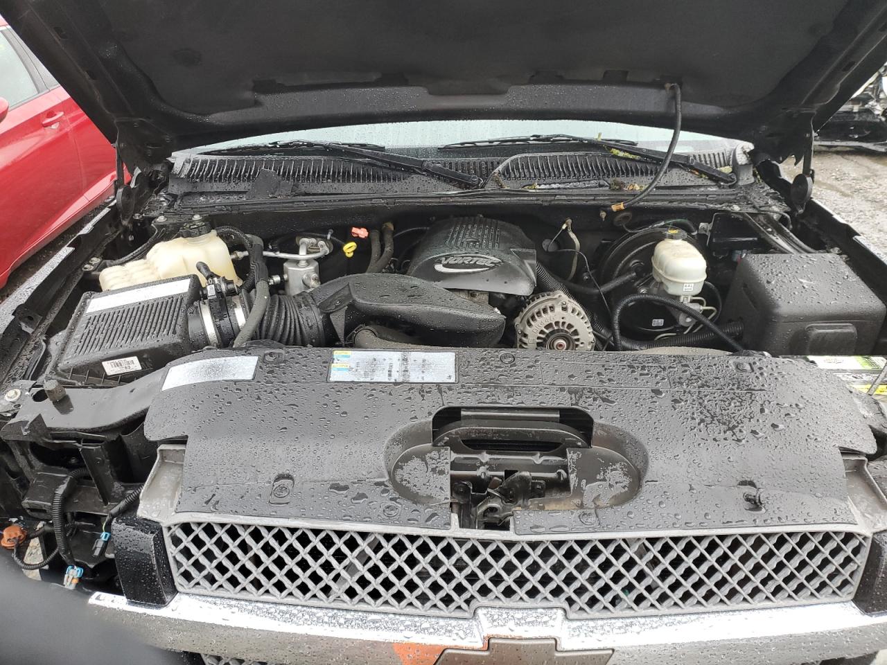 2005 Chevrolet Silverado - Image 11