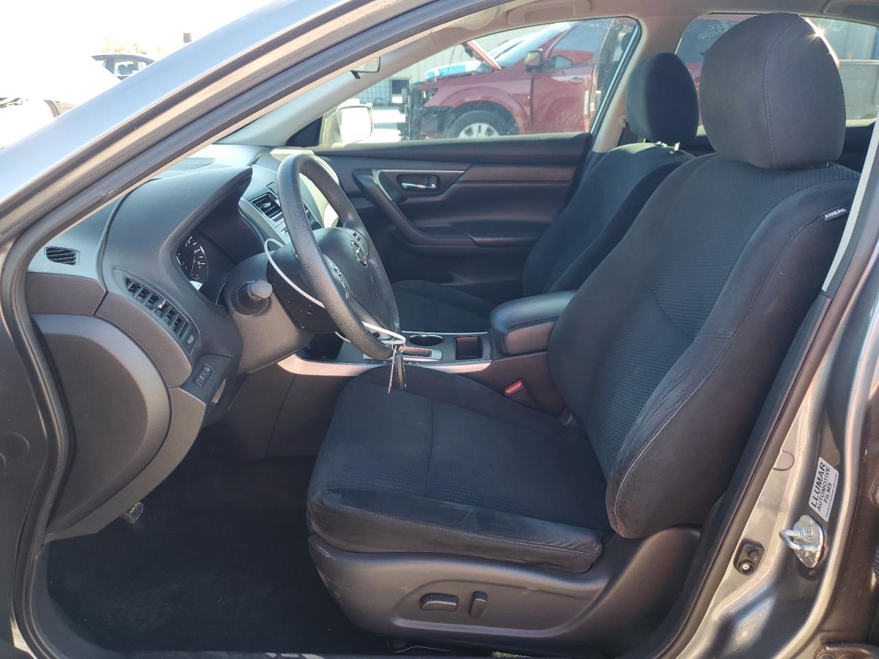2015 Nissan Altima - Image 7