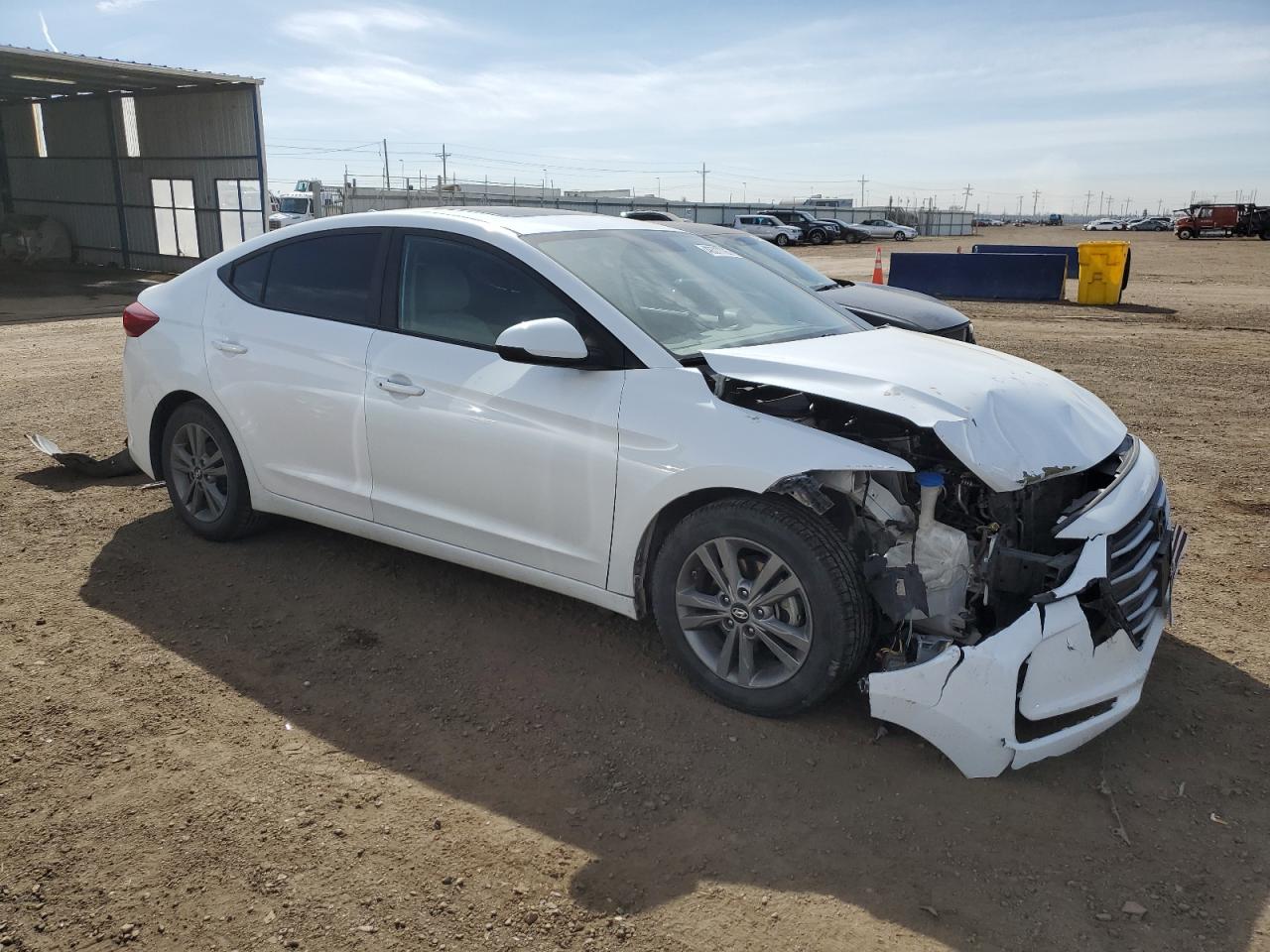 2017 Hyundai Elantra - Image 4