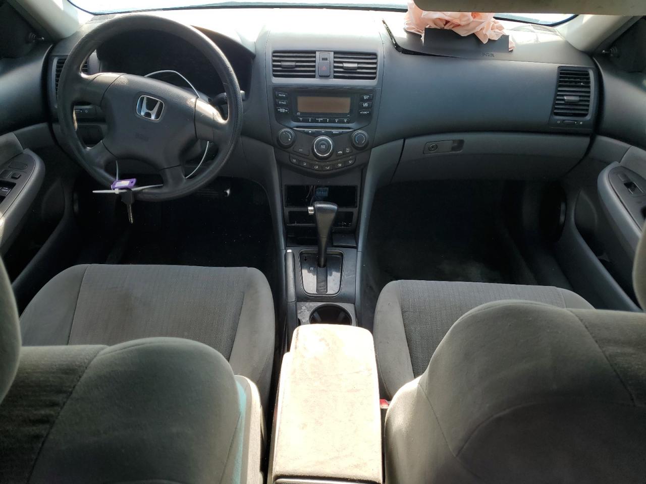 2005 Honda Accord - Image 8