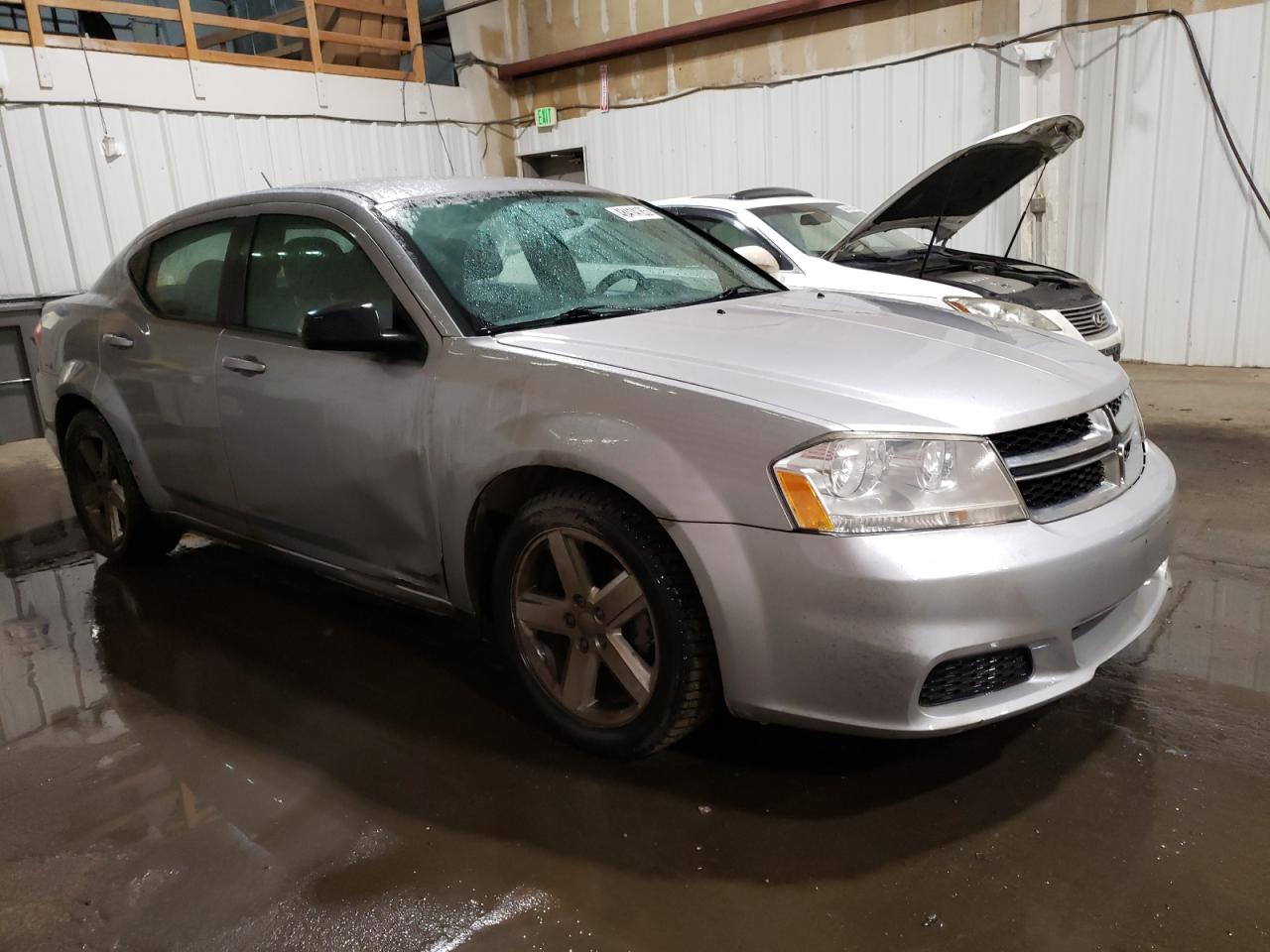 2013 Dodge Avenger - Image 4