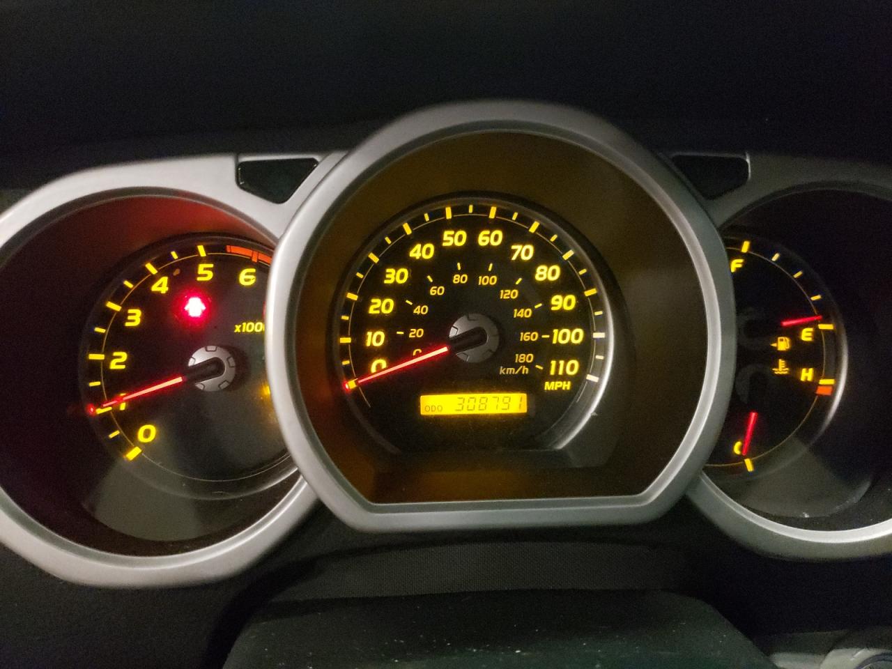 2005 Toyota 4Runner - Image 9