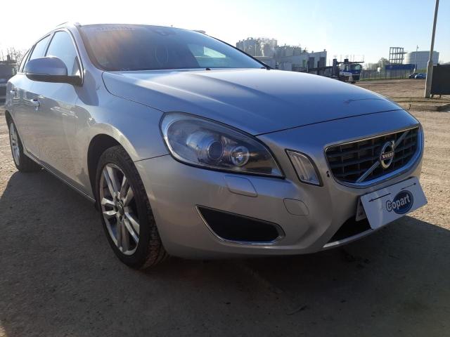 2013 VOLVO V60 SE LUX