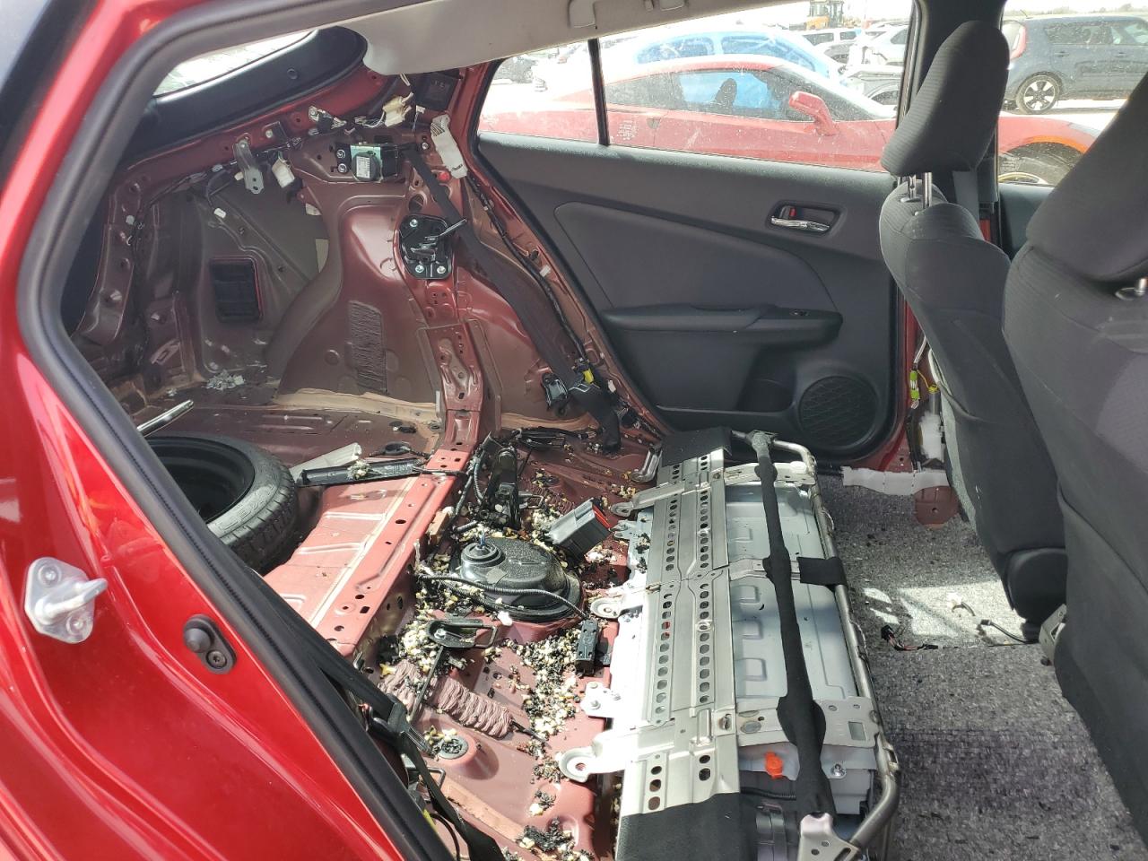 2018 Toyota Prius - Image 10