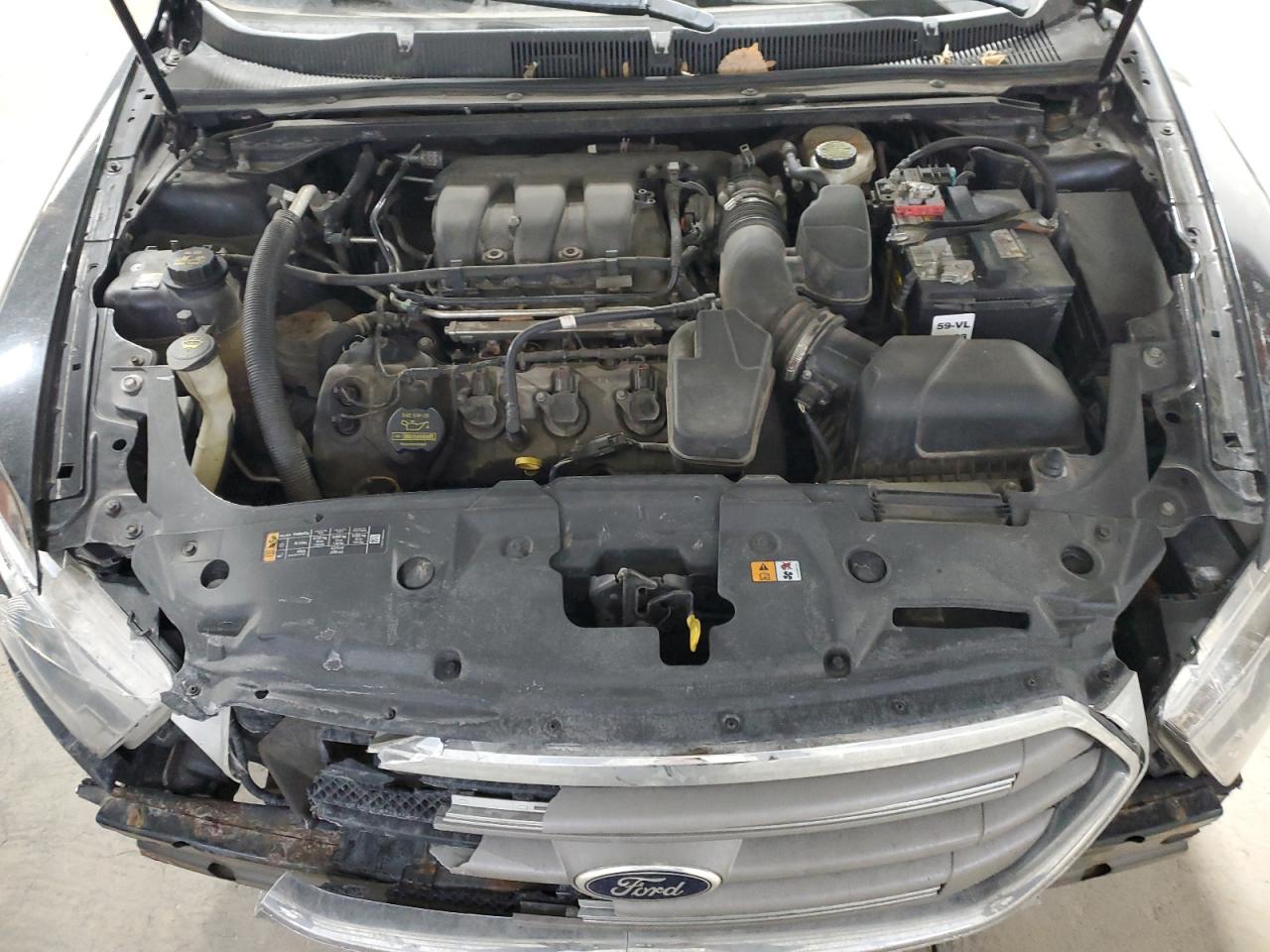 2013 Ford Taurus - Image 11