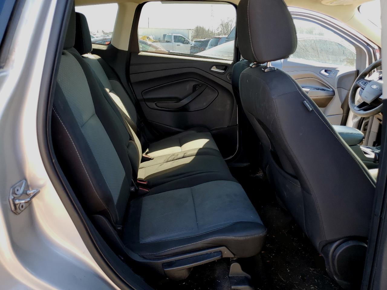 2017 Ford Escape - Image 11