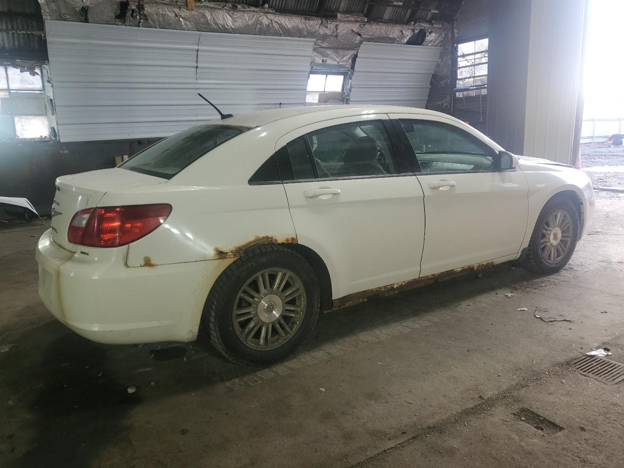 2009 Chrysler Sebring - Image 3