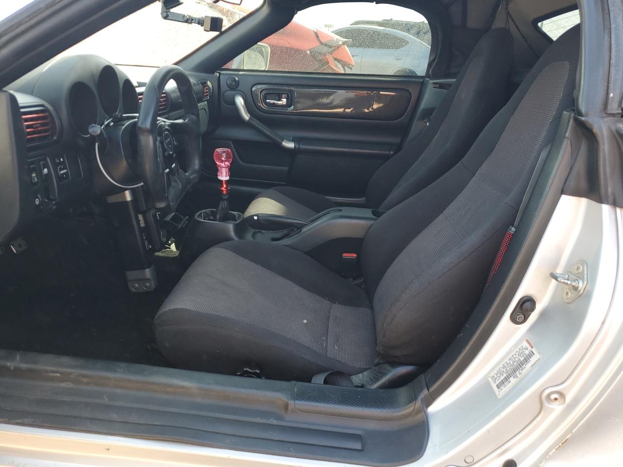 2000 Toyota MR2 - Image 7