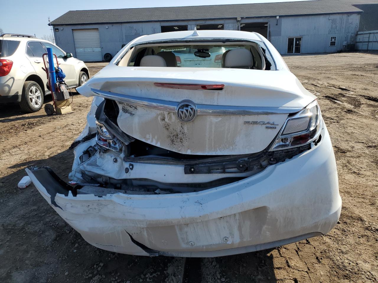 2011 Buick Regal - Image 6