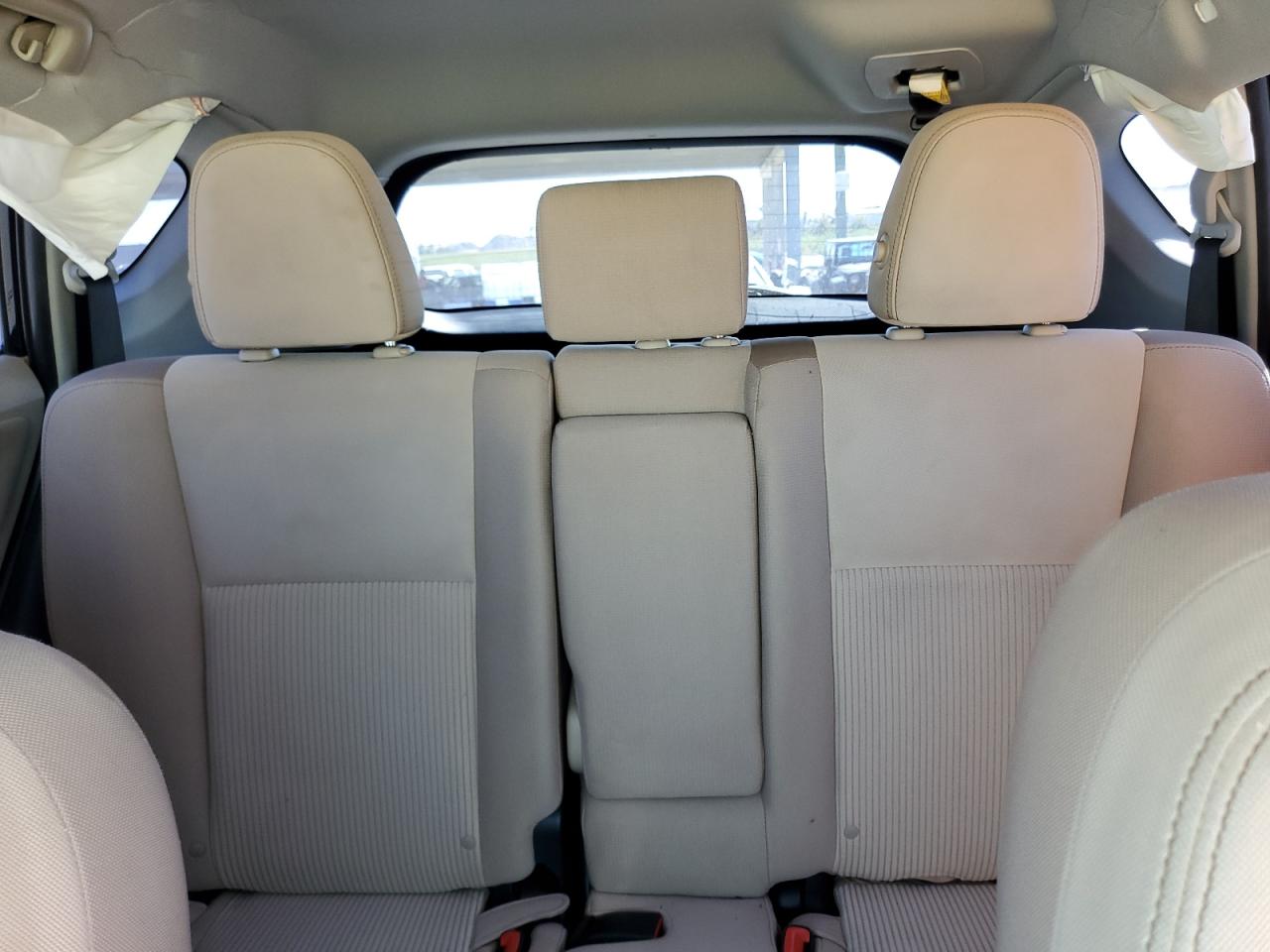 2013 Toyota RAV 4 - Image 10