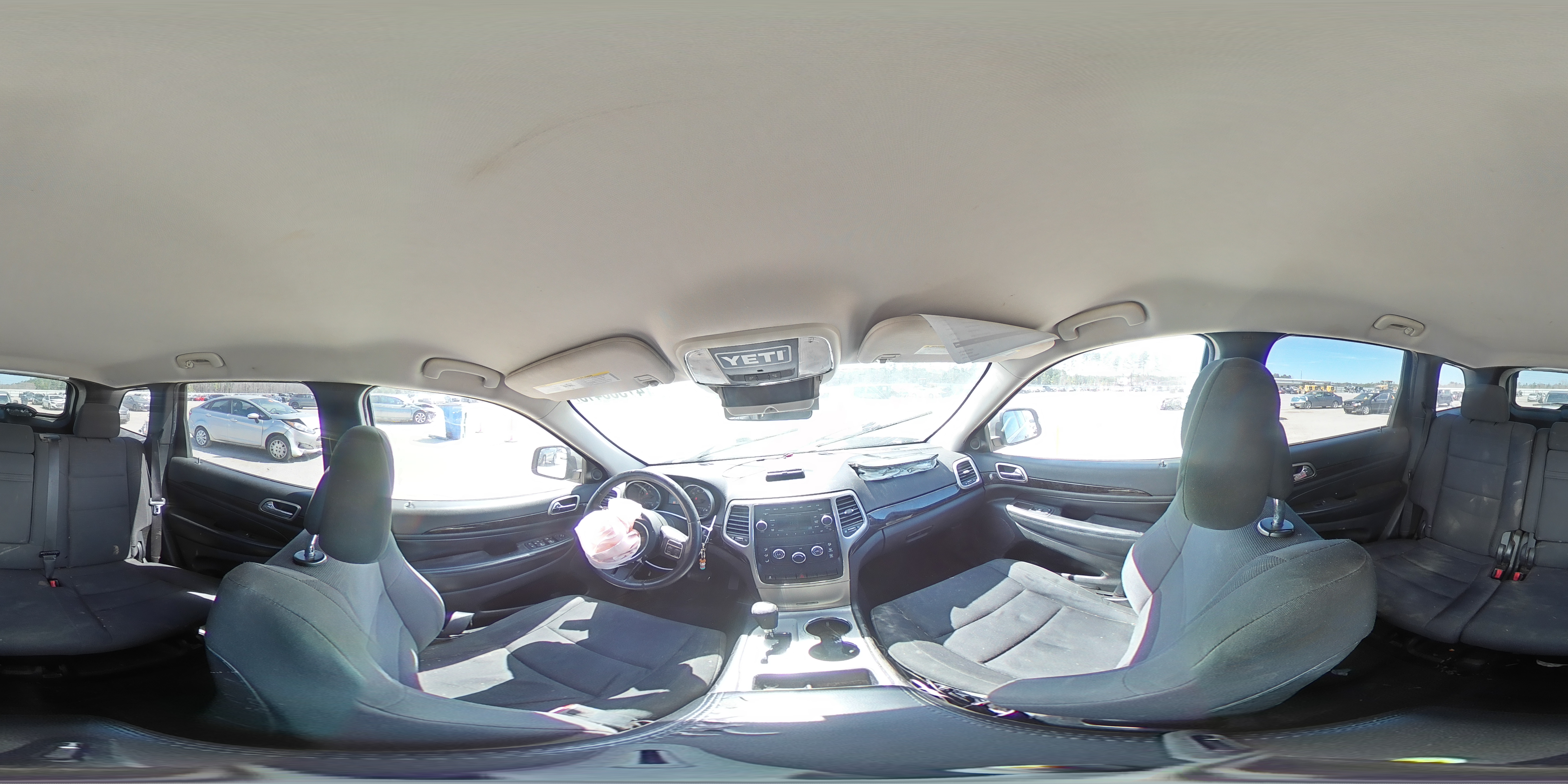 2012 Jeep Grand Cherokee - Image 14