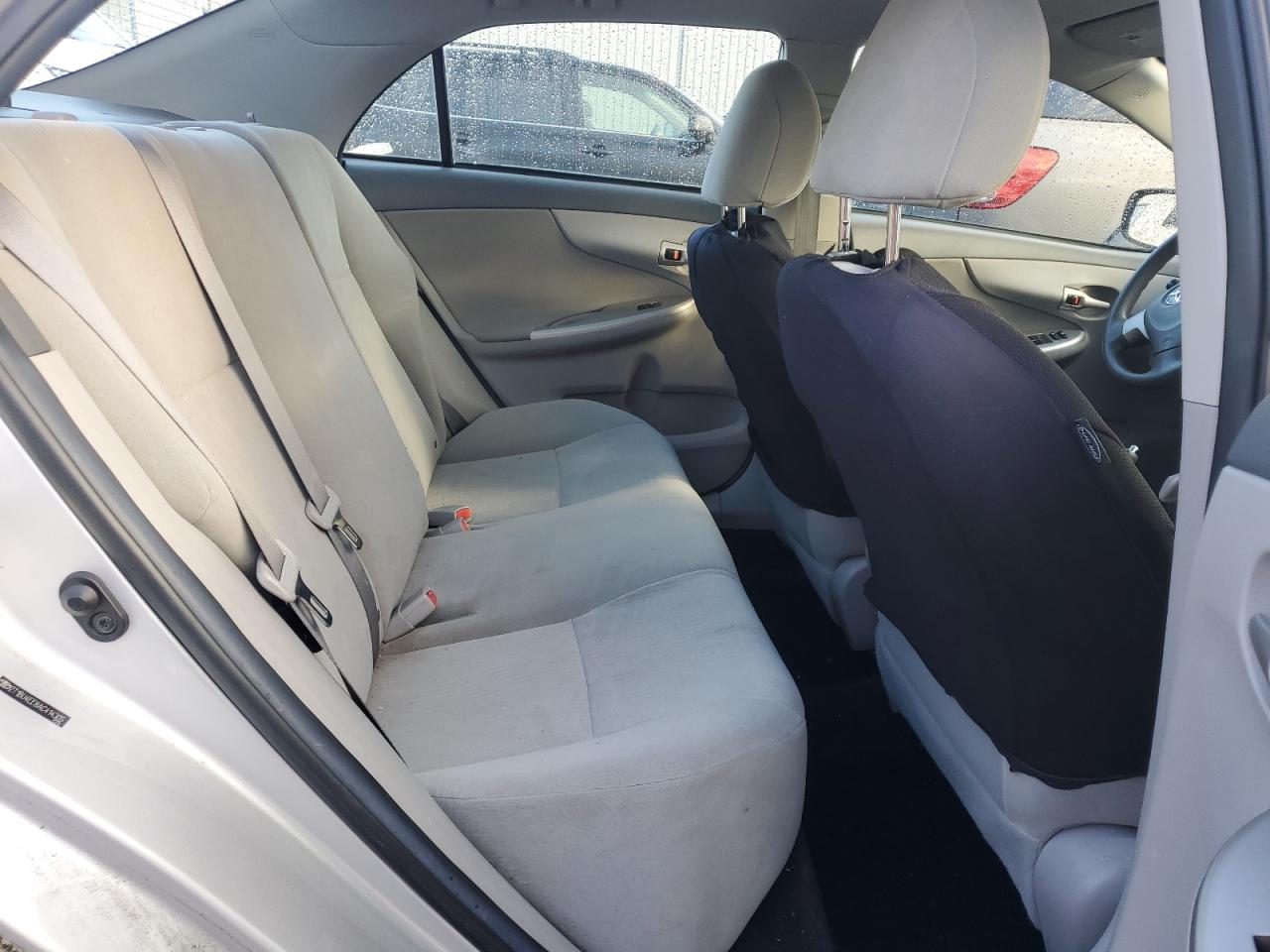 2010 Toyota Corolla - Image 10