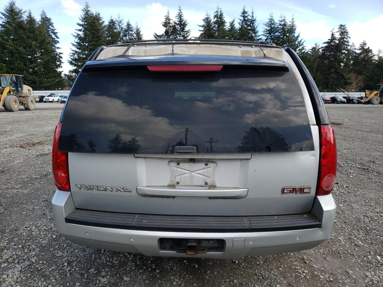 2014 GMC Yukon - Image 6