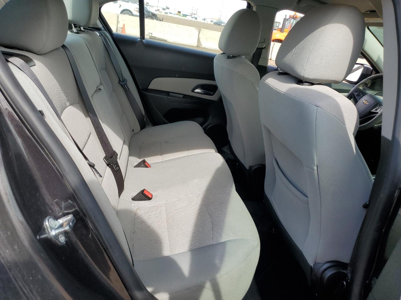 2015 Chevrolet Cruze - Image 10
