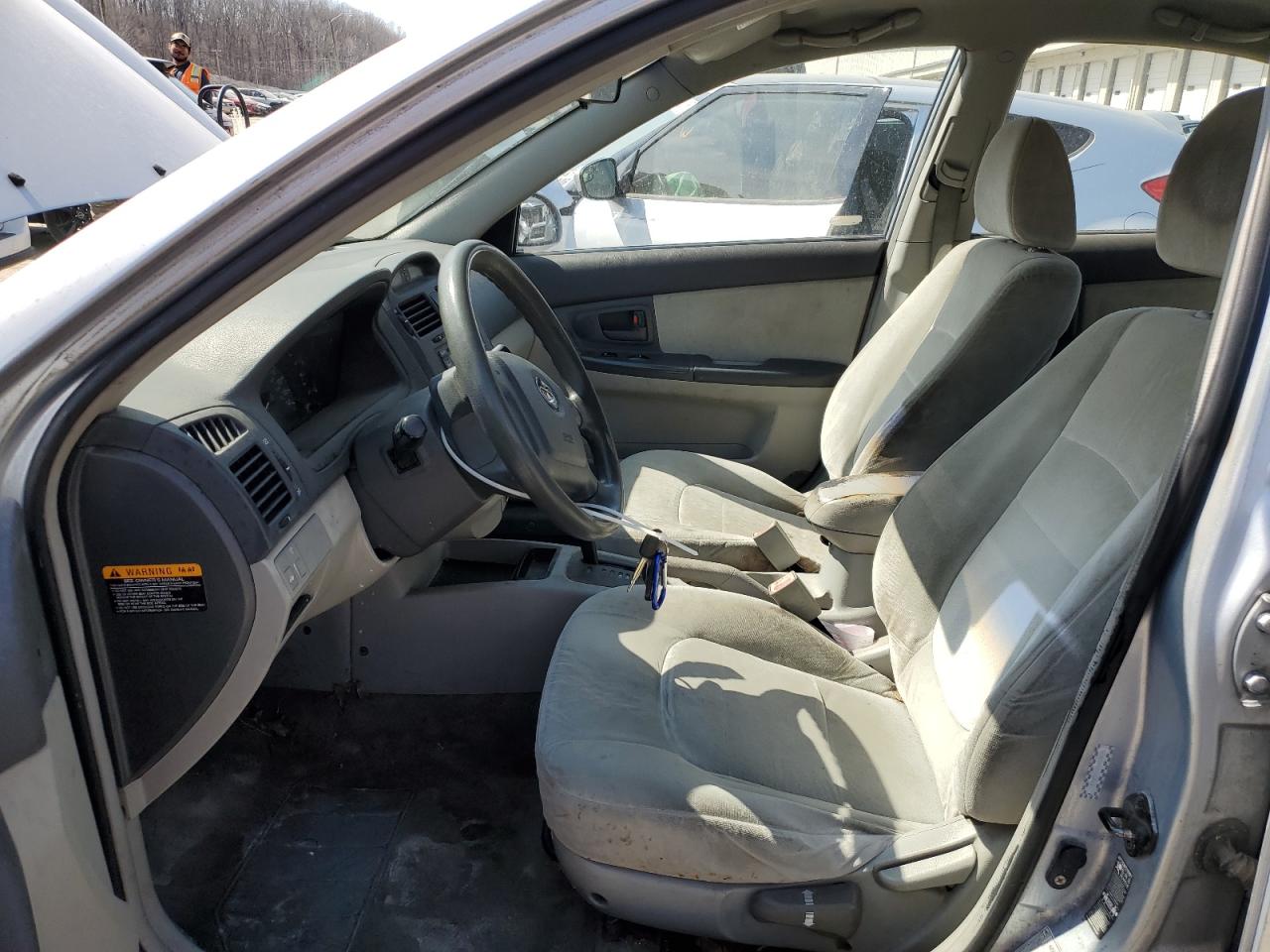 2005 Kia Spectra - Image 7