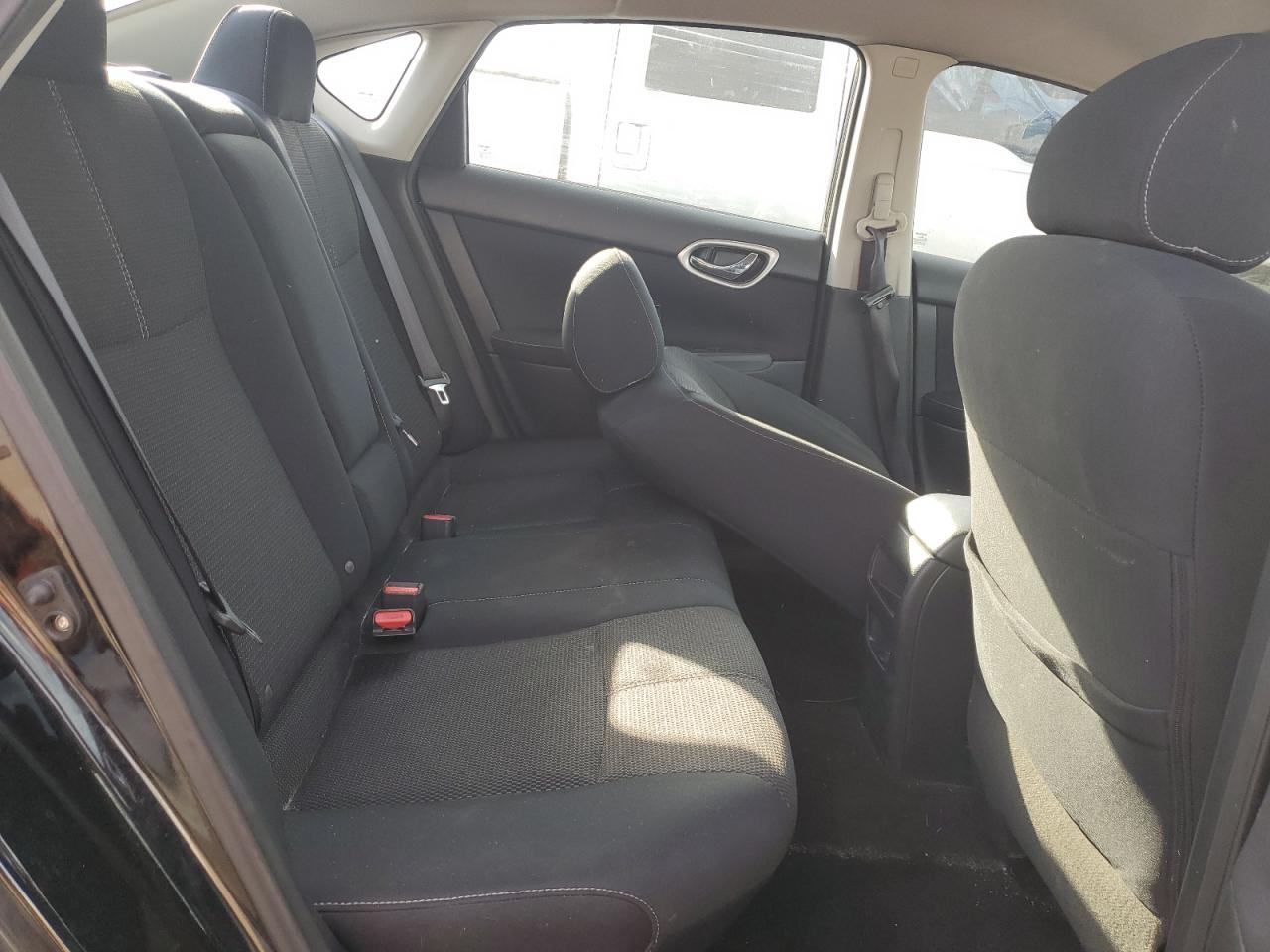 2014 Nissan Sentra - Image 10